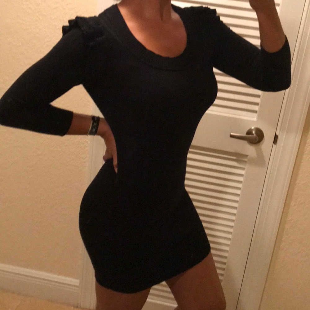 JUICY COUTURE ruffle shoulder sweater dress
